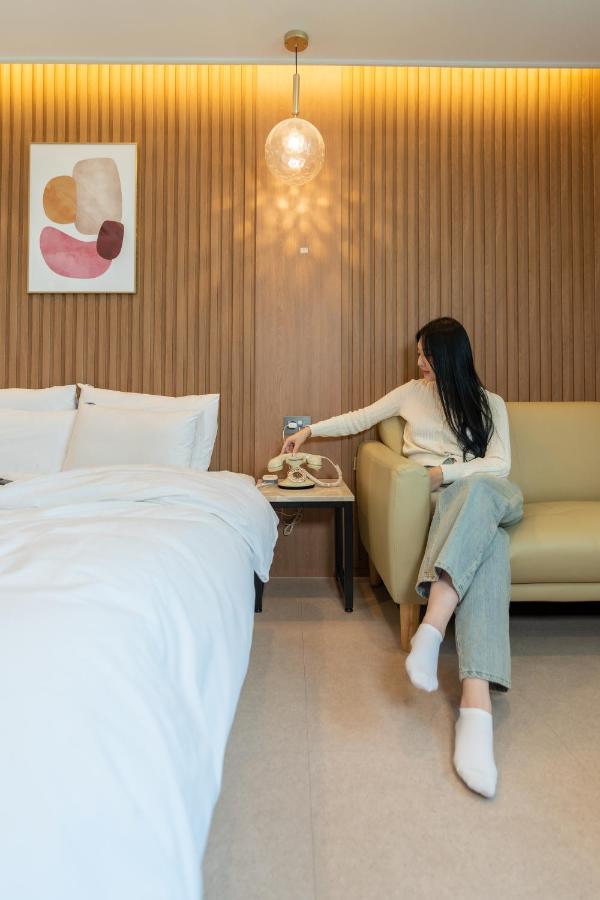 Jecheon Hound Hotel Chech'ŏn Exterior foto