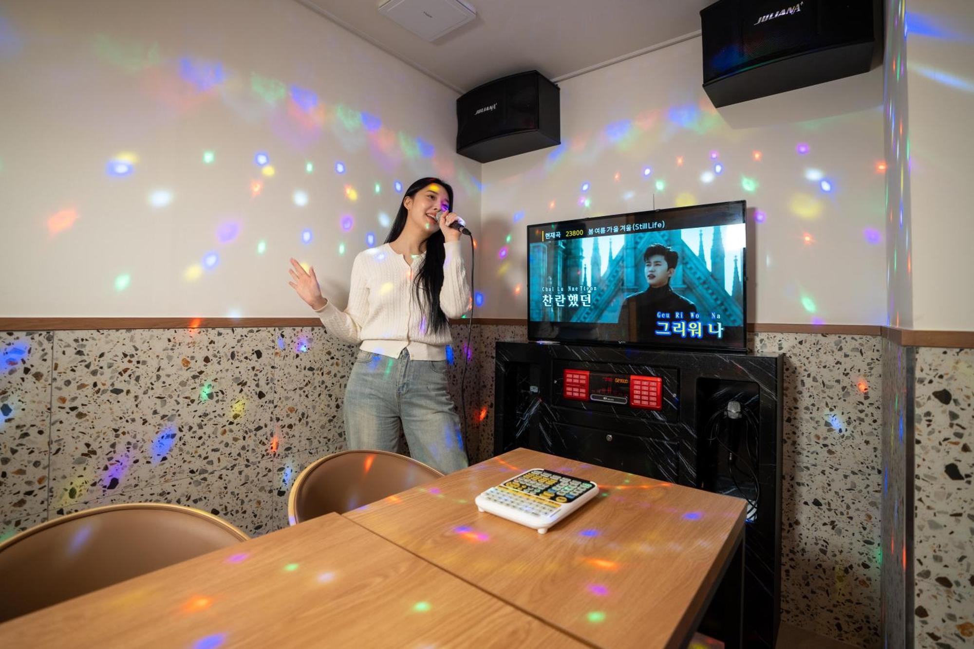 Jecheon Hound Hotel Chech'ŏn Exterior foto